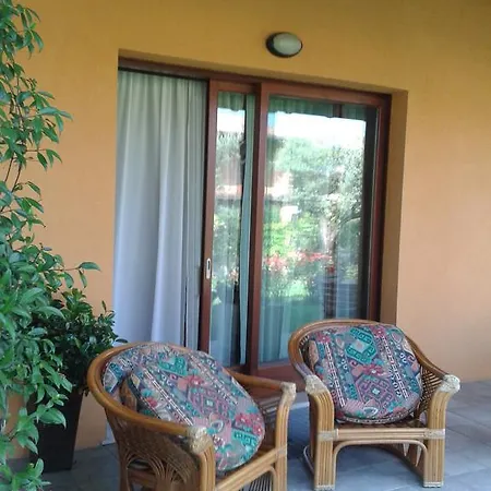 贝尔菲奥里住宿加早餐旅馆 Moniga del Garda
